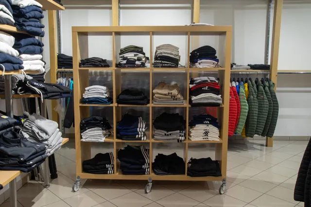 Abbigliamento · Monini Sport